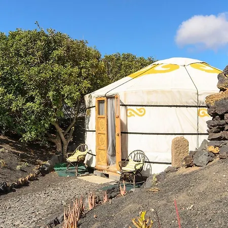 Yurta Tisalaya Entre Volcanes * La Vegueta